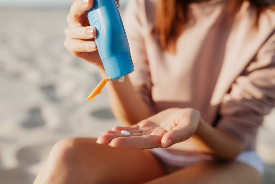 Application de crème solaire et préparation au bronzage