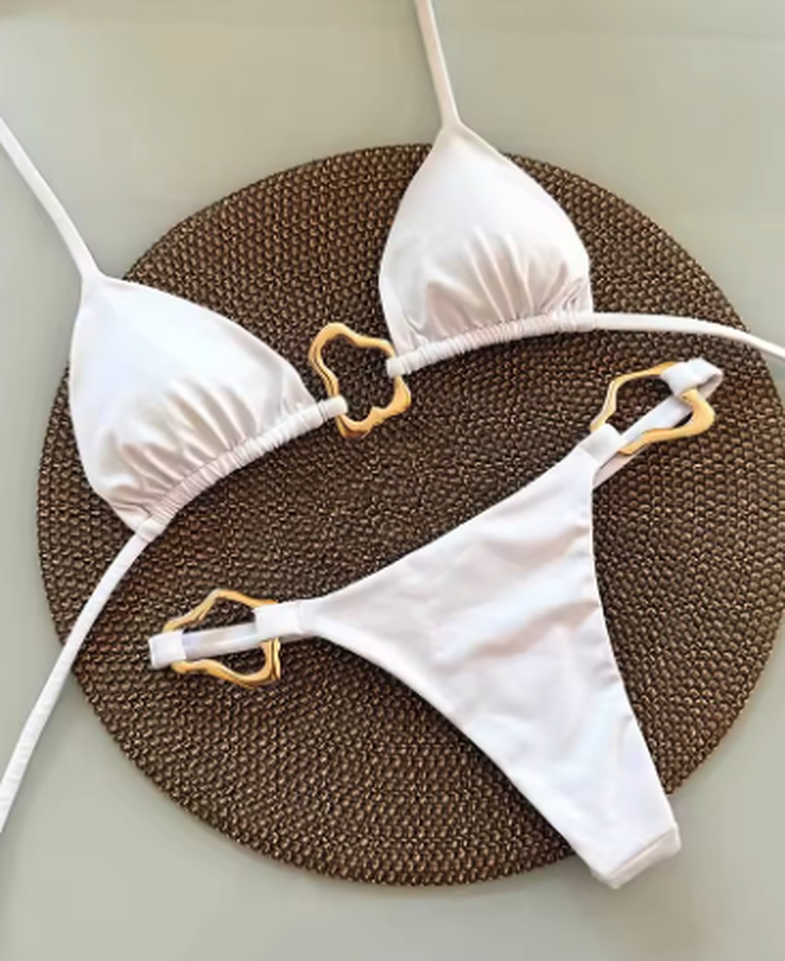 Le Solaire en blanc avec broderie personnalisée